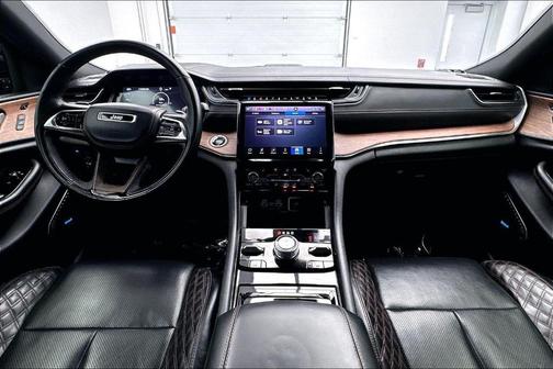 Diamond Black 2022 Jeep Grand Cherokee 4xe Summit