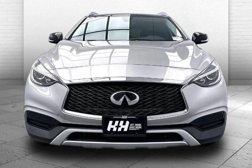 2018 INFINITI QX30 LUXE