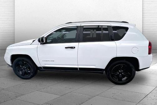 Bright White Clearcoat 2017 Jeep Compass Latitude