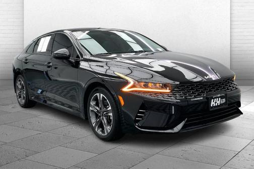 2022 Kia K5 EX