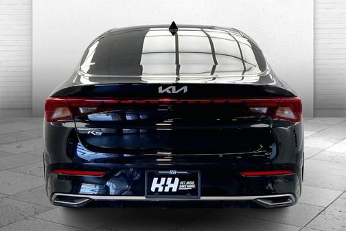 2022 Kia K5 EX