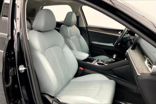 2022 Kia K5 EX
