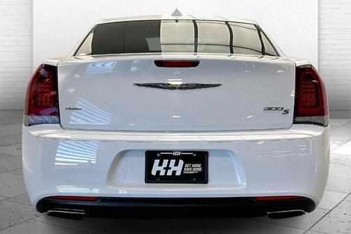 2019 Chrysler 300 S