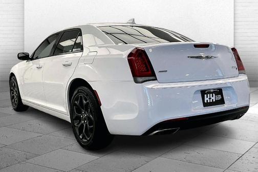 2019 Chrysler 300 S