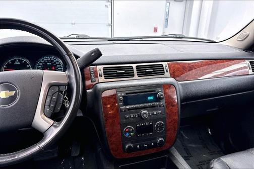 2011 Chevrolet Suburban 1500 LT