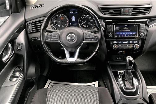 2020 Nissan Rogue Sport SV