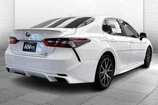 2021 Toyota Camry Hybrid SE