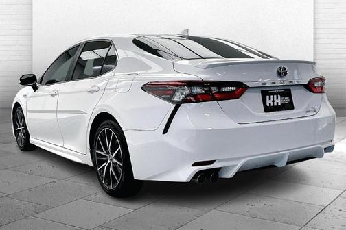 2021 Toyota Camry Hybrid SE