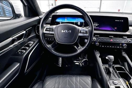 Glacial White Pearl 2024 Kia Telluride SX