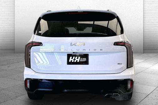 Glacial White Pearl 2024 Kia Telluride SX