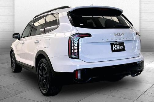 Glacial White Pearl 2024 Kia Telluride SX