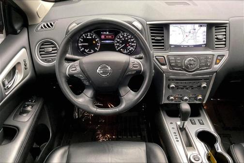 2018 Nissan Pathfinder SL