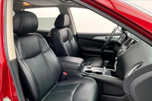 2018 Nissan Pathfinder SL