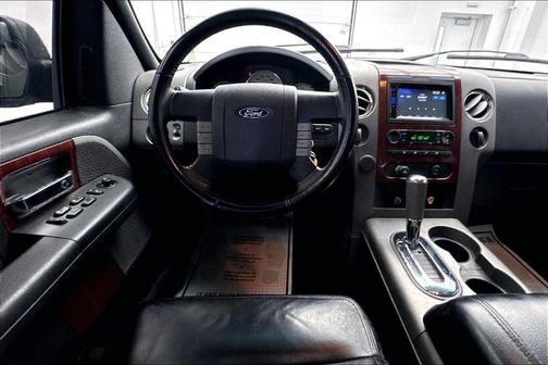 2005 Ford F-150 XLT SuperCrew