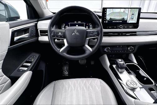 2025 Mitsubishi Outlander SEL