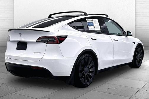 Pearl White Multi 2022 Tesla Model Y Performance