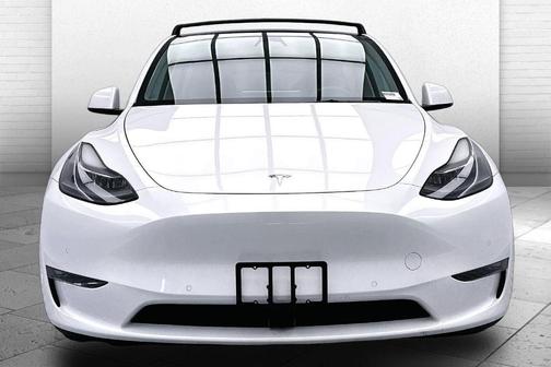 Pearl White Multi 2022 Tesla Model Y Performance