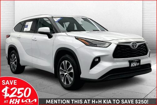 2022 Toyota Highlander XLE