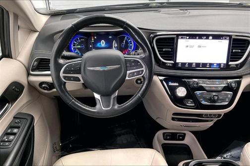 2021 Chrysler Pacifica Hybrid Touring L