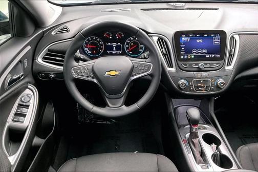 2024 Chevrolet Malibu RS