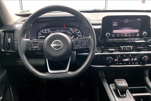 2022 Nissan Pathfinder S