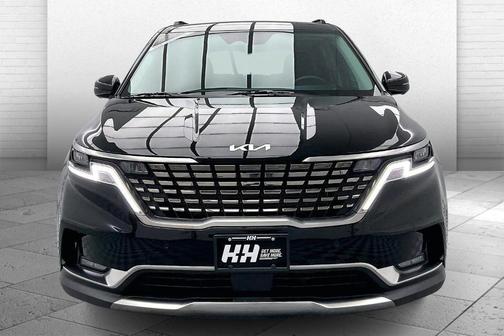 2024 Kia Carnival SX
