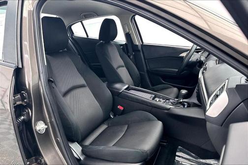 2018 Mazda Mazda3 Sport