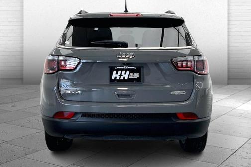 2024 Jeep Compass Latitude Lux