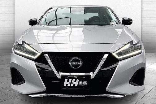 2023 Nissan Maxima SV