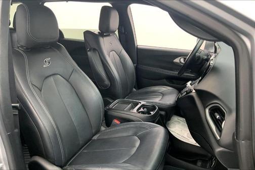 2020 Chrysler Pacifica Launch Edition