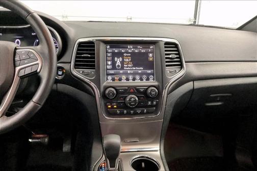 2018 Jeep Grand Cherokee Laredo E