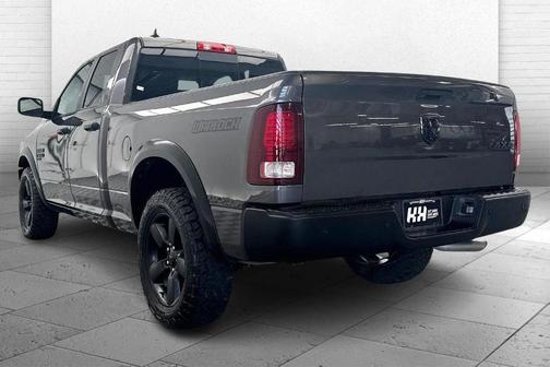 Granite Crystal Clearcoat Metallic 2020 RAM 1500 Classic SLT