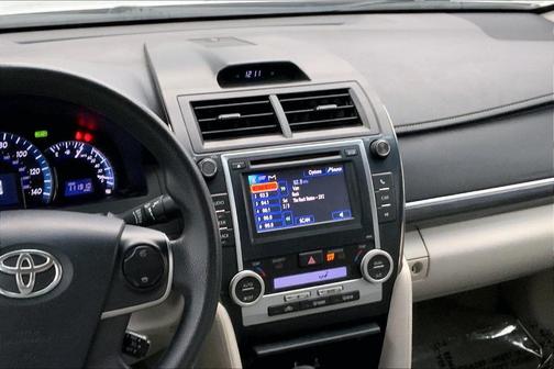 2014 Toyota Camry Hybrid XLE