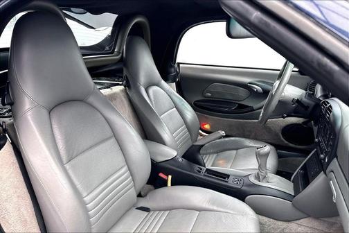 2004 Porsche Boxster 