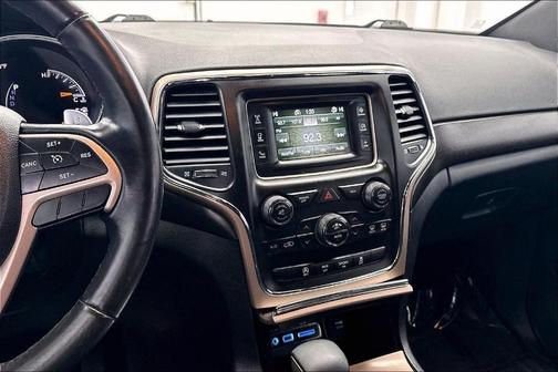 2016 Jeep Grand Cherokee Laredo