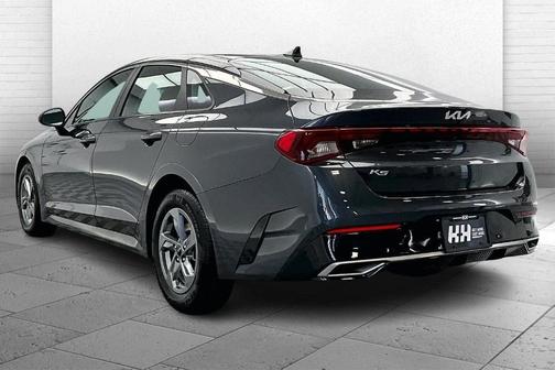 2022 Kia K5 LXS