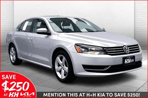 Reflex Silver Metallic 2014 Volkswagen Passat SE