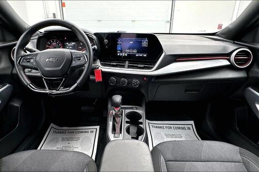 Summit White 2024 Chevrolet Trax 1RS