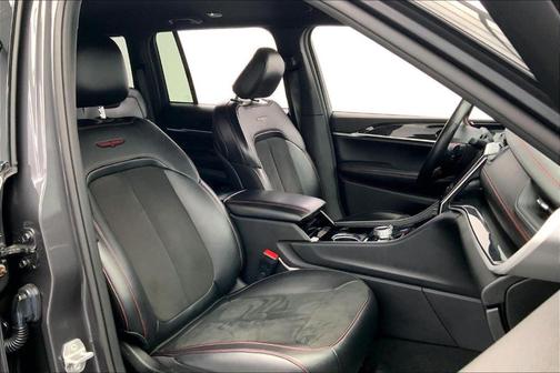 2022 Jeep Grand Cherokee Trailhawk