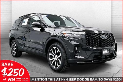 2025 Ford Explorer ST-Line