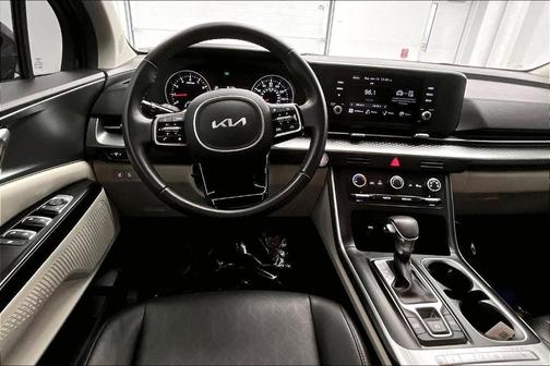 2024 Kia Carnival LX