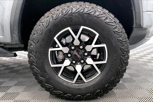 2024 GMC Canyon AT4X