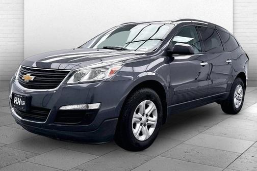 Cyber Gray Metallic 2014 Chevrolet Traverse LS