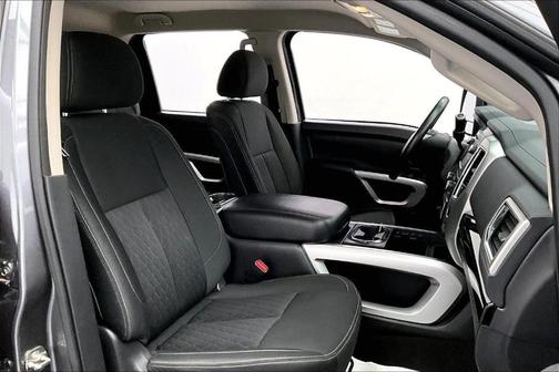 2018 Nissan Titan SV