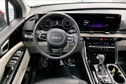 2024 Kia Carnival EX
