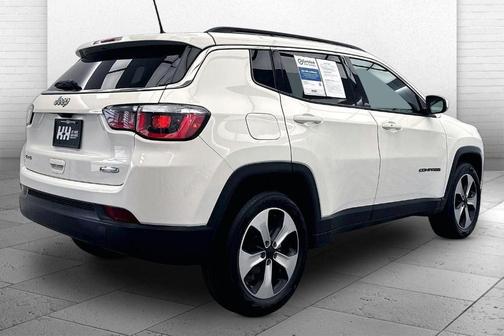 White Clearcoat 2018 Jeep Compass Latitude