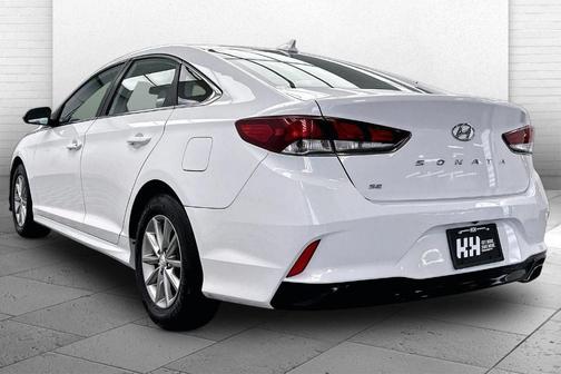 2018 Hyundai SONATA SE