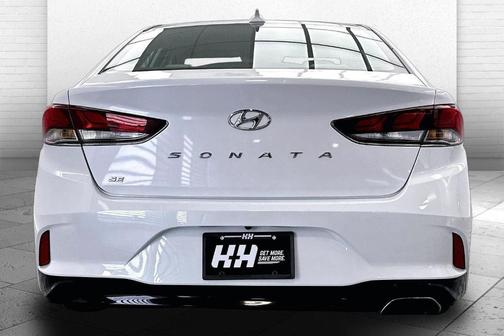 2018 Hyundai SONATA SE