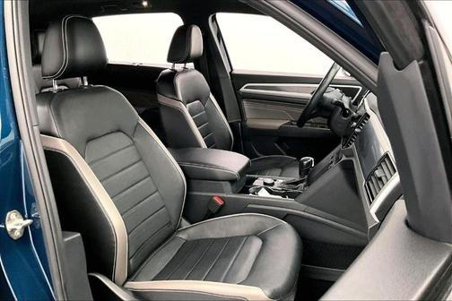 2022 Volkswagen Atlas Cross Sport 3.6L V6 SEL Premium R-Line