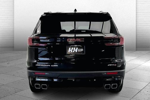 2024 GMC Acadia AT4